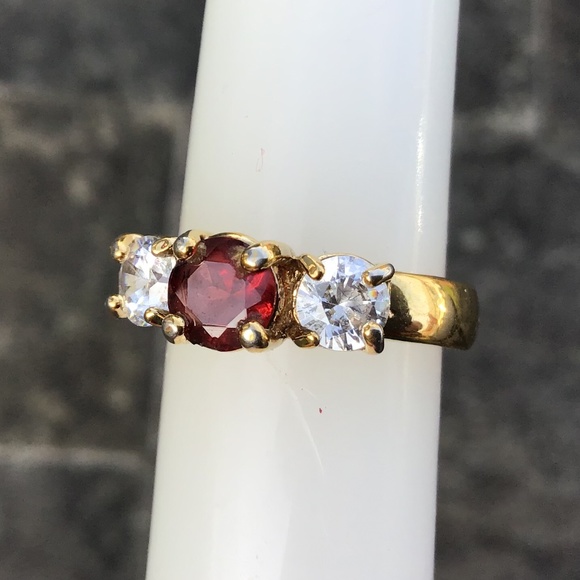 Sparkling Vintage Garnet Sterling Silver Ring with Gold Plate Size 6 1/2 - Picture 1 of 14